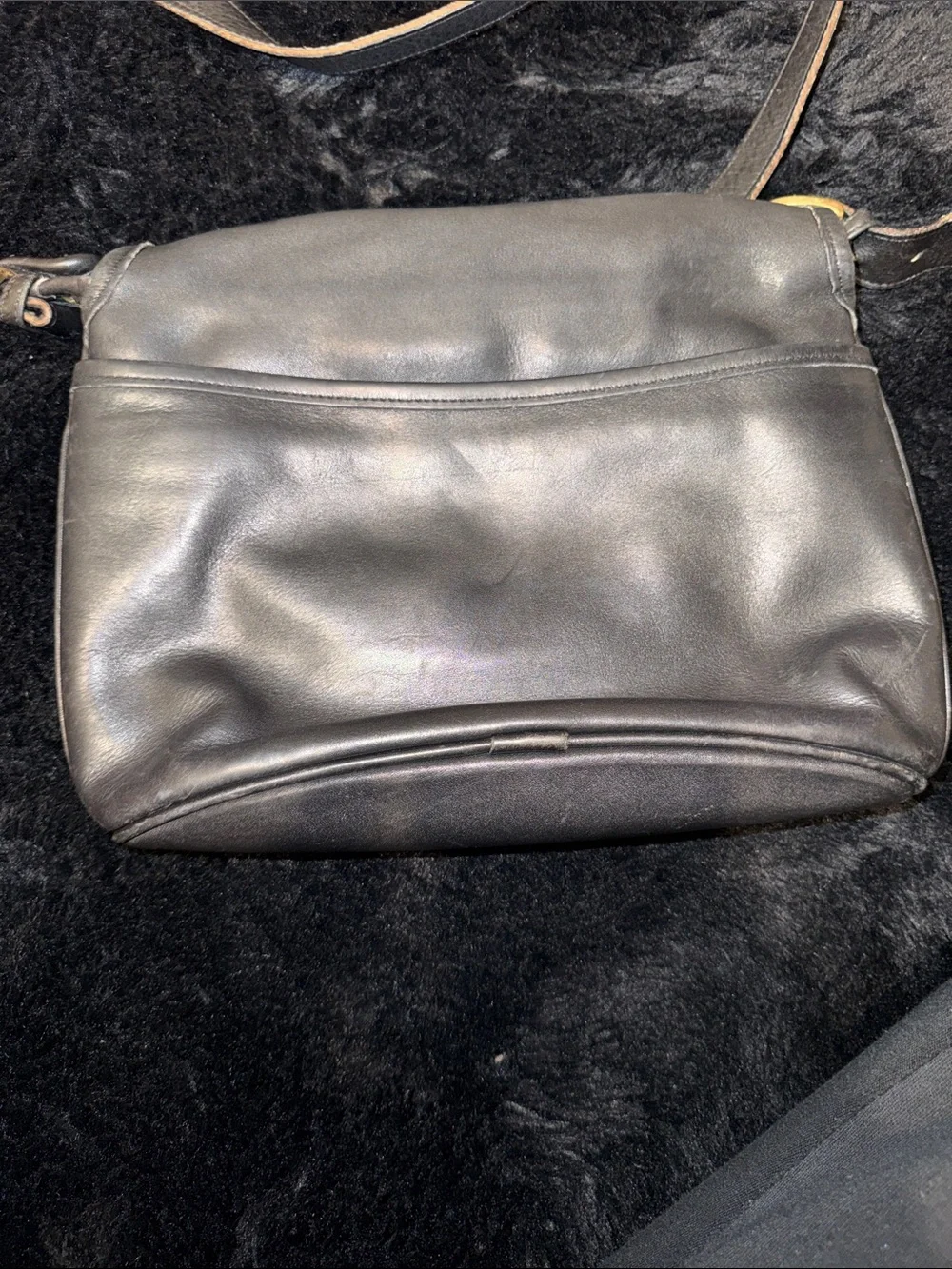 Coach Vintage Black Leather Messenger Flap Bag - Collector Piece📝